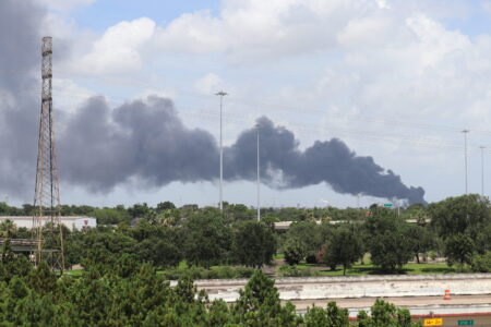 Tire fire in southeast Houston prompts emergency response