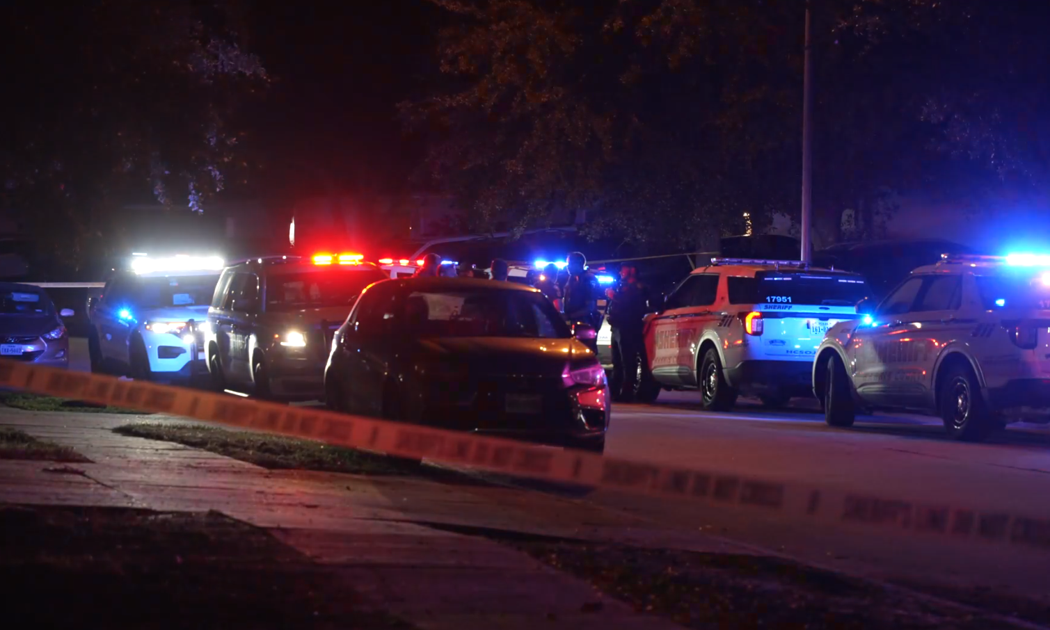 Teen dead, another injured after shooting in north Harris County